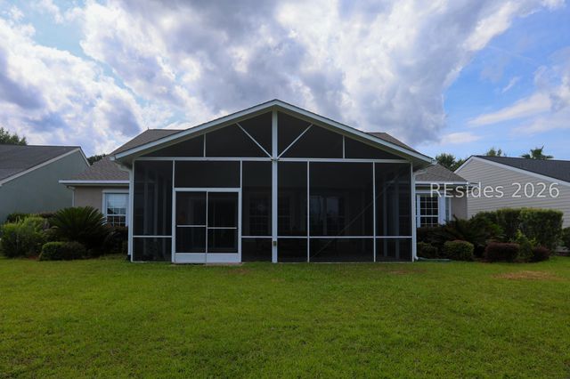 18 Murray Hill Dr, Bluffton, SC 29909