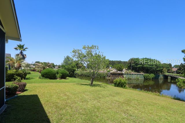 18 Murray Hill Dr, Bluffton, SC 29909
