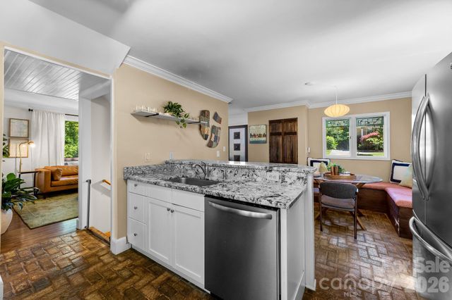 1512 Ideal Way, Charlotte, NC 28203