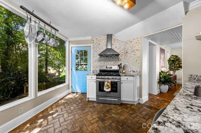 1512 Ideal Way, Charlotte, NC 28203