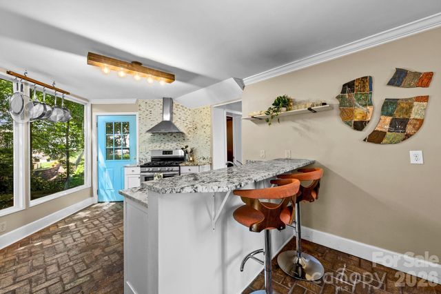 1512 Ideal Way, Charlotte, NC 28203