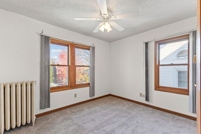 946 Smith Avenue S, West Saint Paul, MN 55118