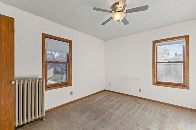 946 Smith Avenue S, West Saint Paul, MN 55118