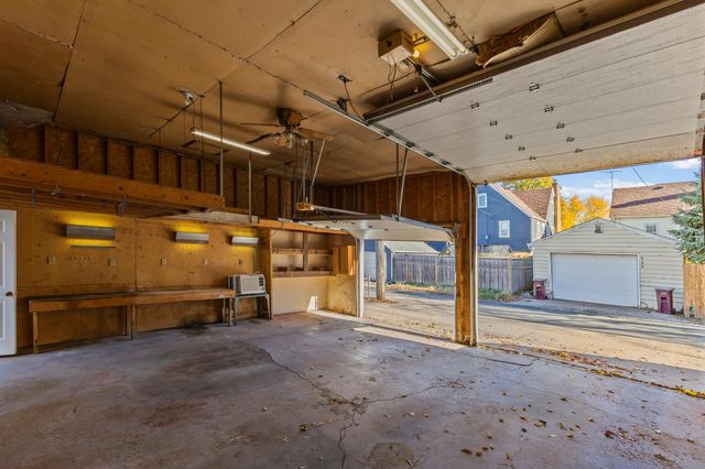 946 Smith Avenue S, West Saint Paul, MN 55118