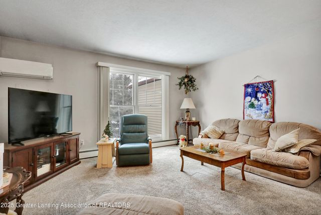 545 Red Cedar Boulevard, Williamston, MI 48895