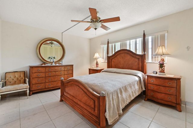 3506 NW 49th Avenue 603, Lauderdale Lakes, FL 33319