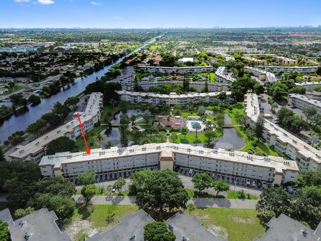 3506 NW 49th Avenue 603, Lauderdale Lakes, FL 33319