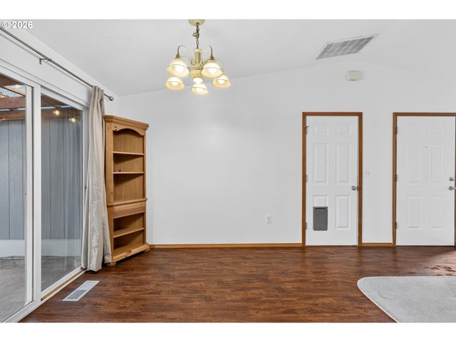 9654 N EDISON St, Portland, OR 97203