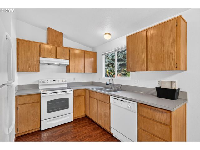 9654 N EDISON St, Portland, OR 97203