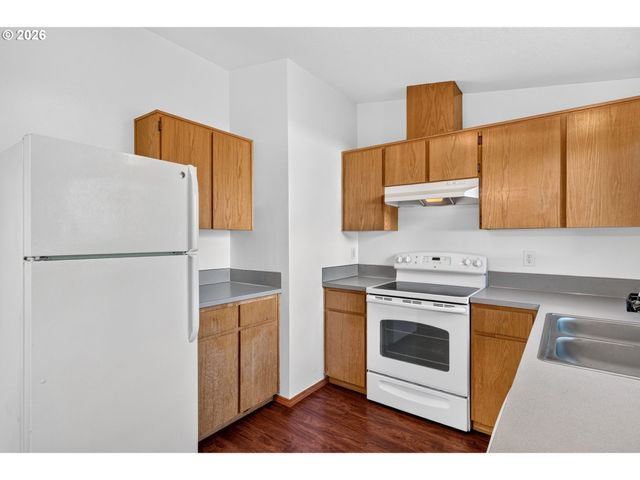 9654 N EDISON St, Portland, OR 97203