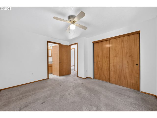 9654 N EDISON St, Portland, OR 97203