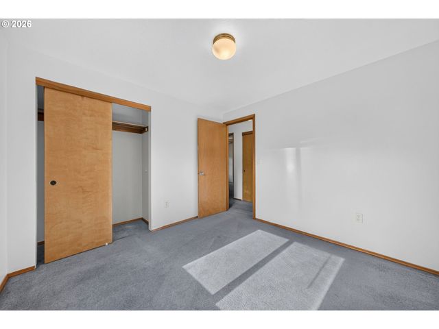 9654 N EDISON St, Portland, OR 97203