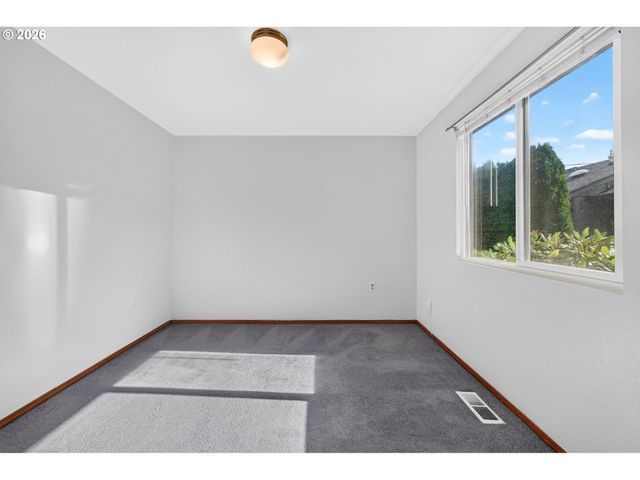 9654 N EDISON St, Portland, OR 97203