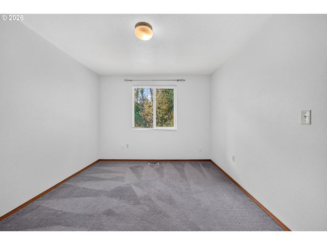 9654 N EDISON St, Portland, OR 97203