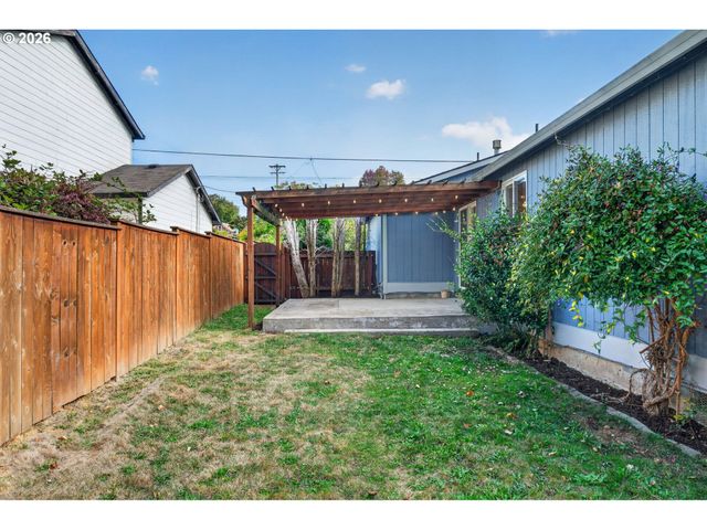 9654 N EDISON St, Portland, OR 97203