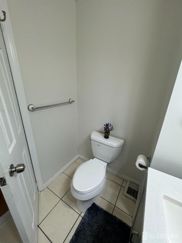 150 150 South Olden Avenue, Trenton, NJ 08609