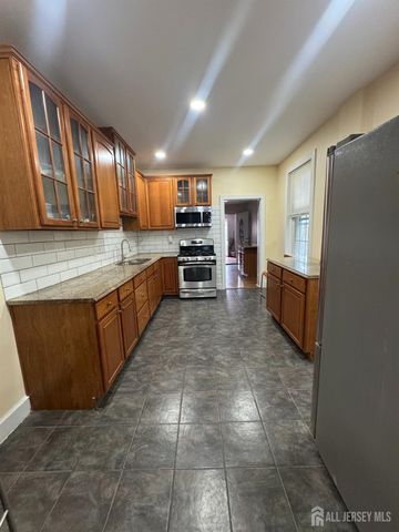 150 150 South Olden Avenue, Trenton, NJ 08609