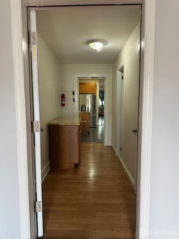 150 150 South Olden Avenue, Trenton, NJ 08609