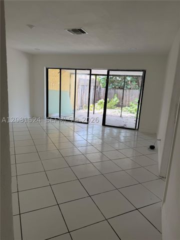 201 NW 43rd Pl 201, Deerfield Beach, FL 33064