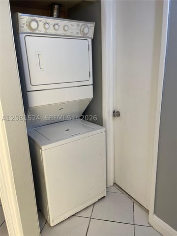 201 NW 43rd Pl 201, Deerfield Beach, FL 33064