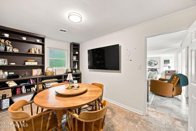 4837 College Acres Drive, Wilmington, NC 28403