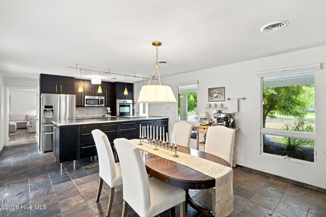 4837 College Acres Drive, Wilmington, NC 28403