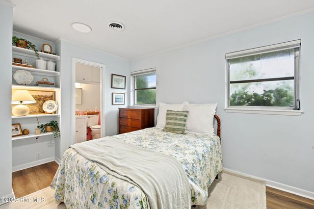 4837 College Acres Drive, Wilmington, NC 28403