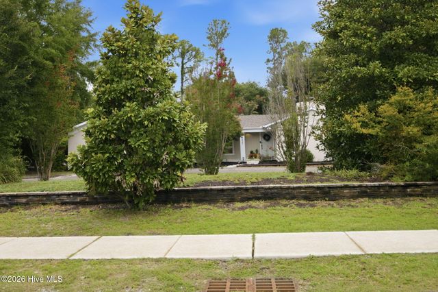 4837 College Acres Drive, Wilmington, NC 28403