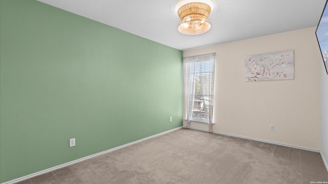 9019 Lilac, Universal City, TX 78148