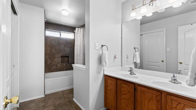 9019 Lilac, Universal City, TX 78148