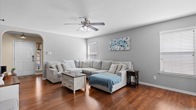 9019 Lilac, Universal City, TX 78148