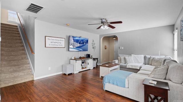 9019 Lilac, Universal City, TX 78148