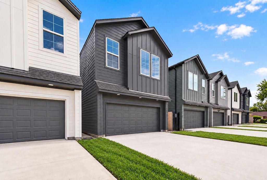14103 Bridgeport, Houston, TX 77047