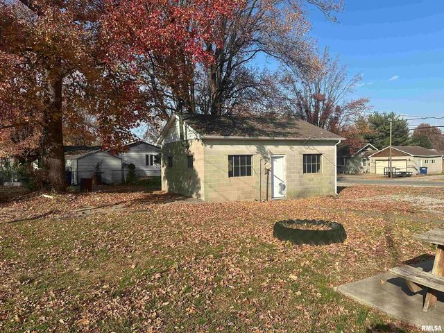 301 S EAST Street, Pinckneyville, IL 62274