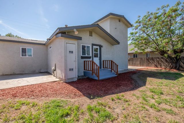 109 W Lewis Street, Madera, CA 93637