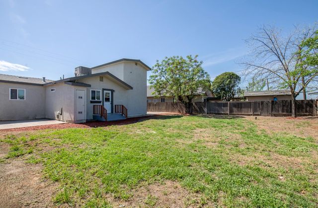 109 W Lewis Street, Madera, CA 93637