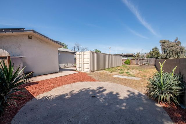 109 W Lewis Street, Madera, CA 93637
