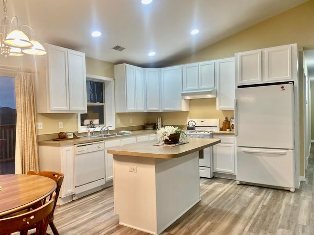 191 Sweet Meadow Drive, Kent City Vllg, MI 49330