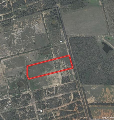 1446 County Road 332, Charlotte, TX 78011