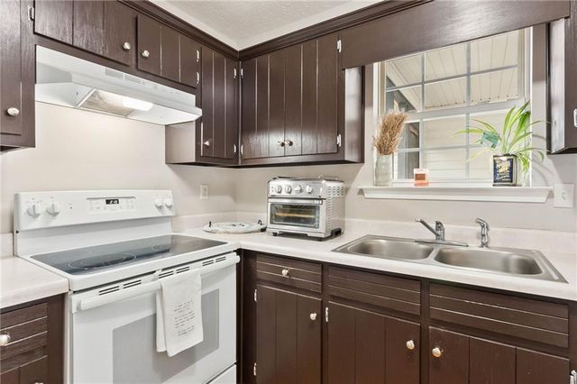 132 Millstone Drive, Commerce, GA 30530