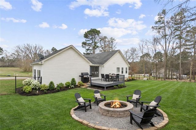 132 Millstone Drive, Commerce, GA 30530