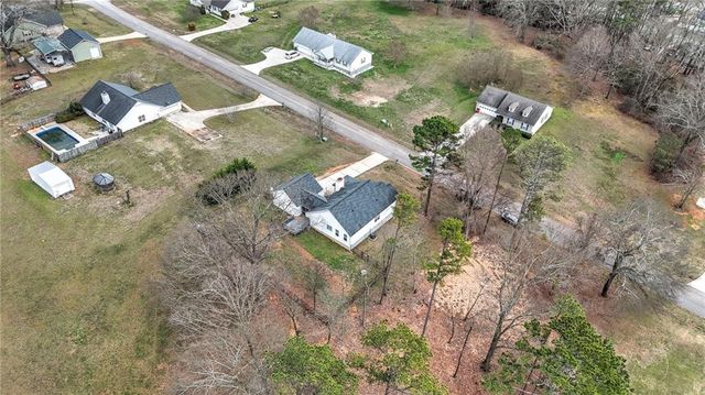 132 Millstone Drive, Commerce, GA 30530