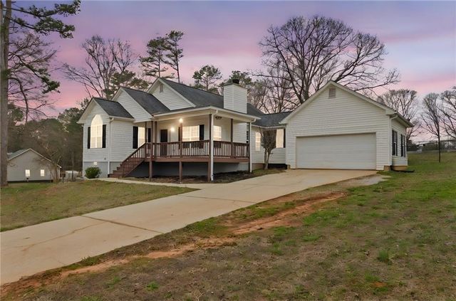 132 Millstone Drive, Commerce, GA 30530