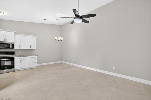 7164 Lyle TER # 2, Fort Myers, FL 33907