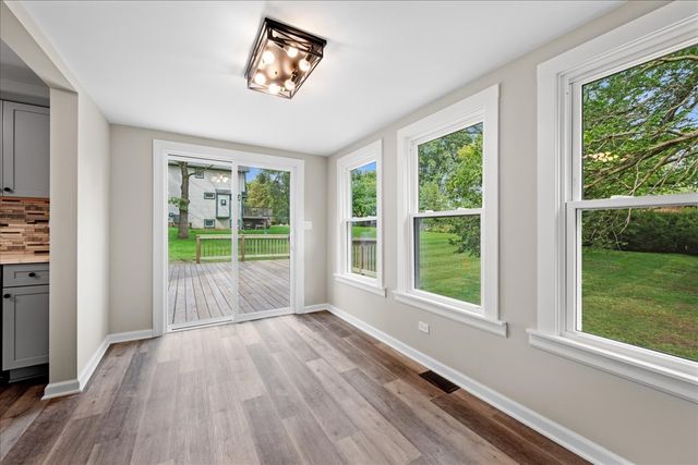 28622 W Edgewood Avenue, Cary, IL 60013