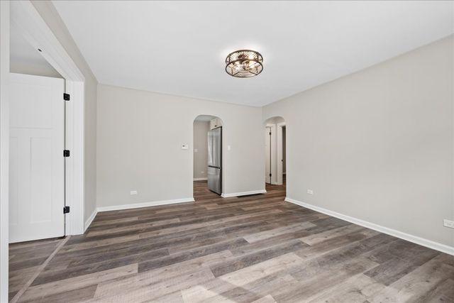 28622 W Edgewood Avenue, Cary, IL 60013