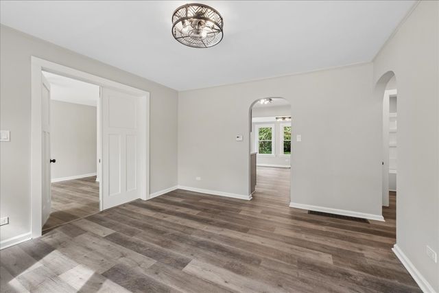 28622 W Edgewood Avenue, Cary, IL 60013