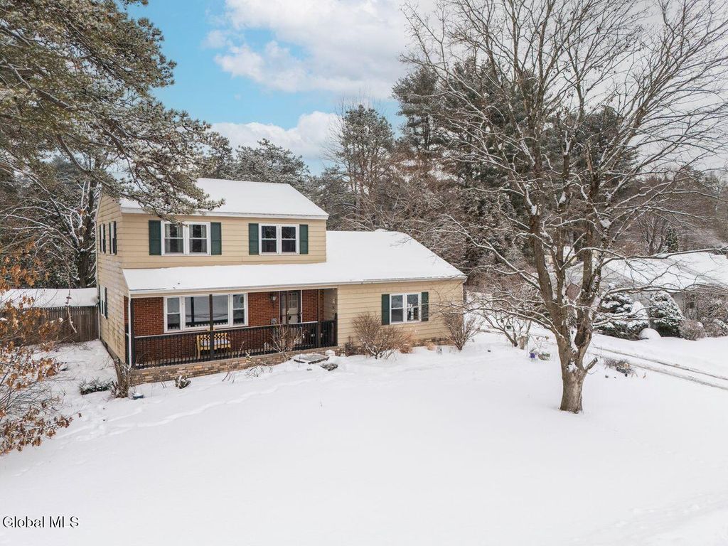 20 Buena Vista Avenue, Queensbury, NY 12804