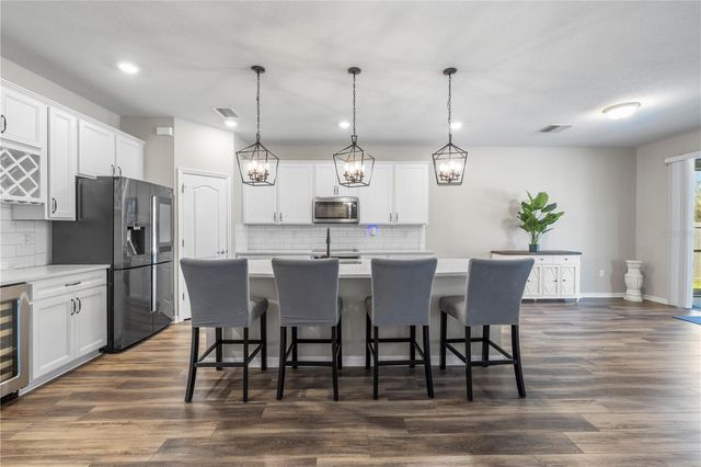 7618 POOL COMPASS LOOP, Wesley Chapel, FL 33545