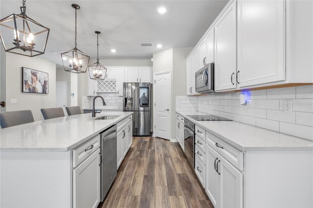 7618 POOL COMPASS LOOP, Wesley Chapel, FL 33545